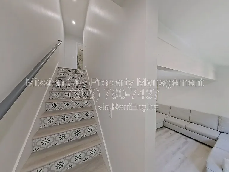 250 Ash Ave #C — Photo 7