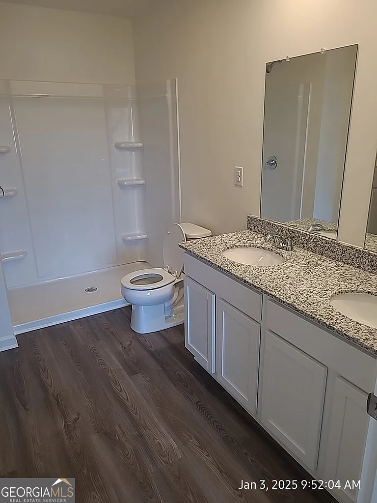 4 bed, 2.0 bath, $2,195 — Photo 2
