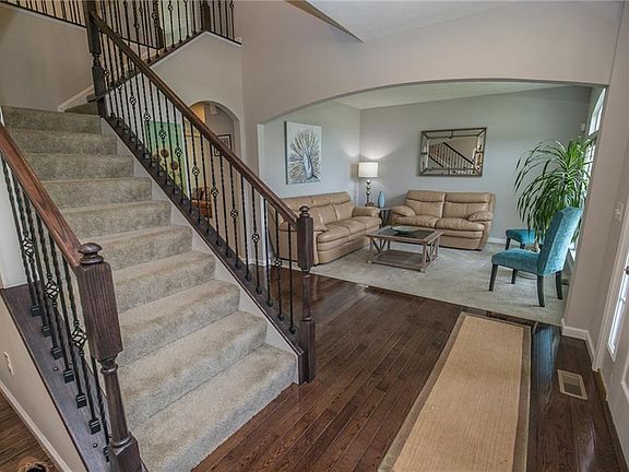 3rd image of 35161 Katlin Ct