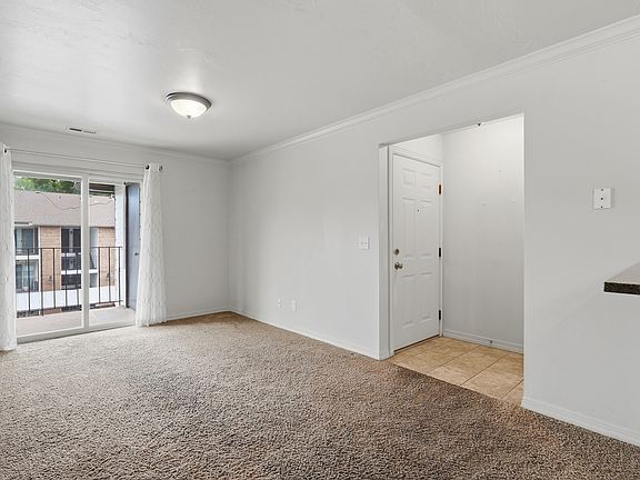 4th image of 848 E Bristle Pine Pl APT 31