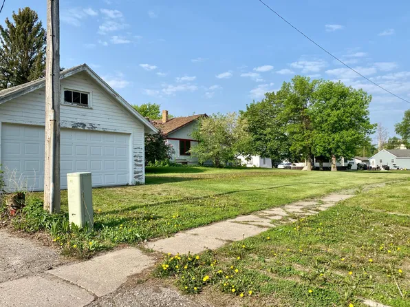 501 S 4th St, Milbank, SD 57252