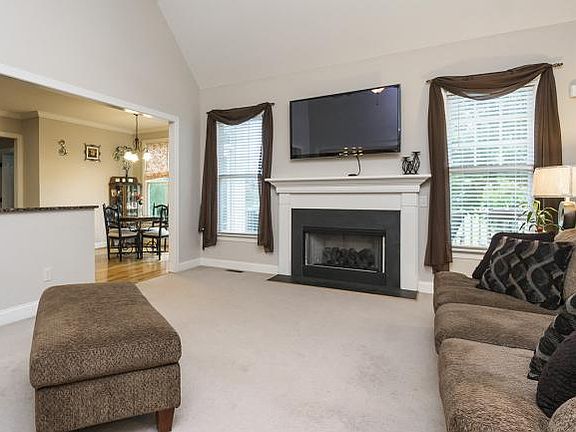 5th image of 6139 Apple Orchard Dr