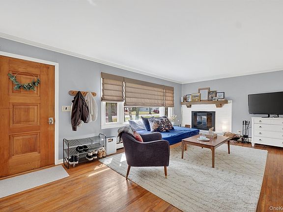 3rd image of 274 Morgan Hill Road