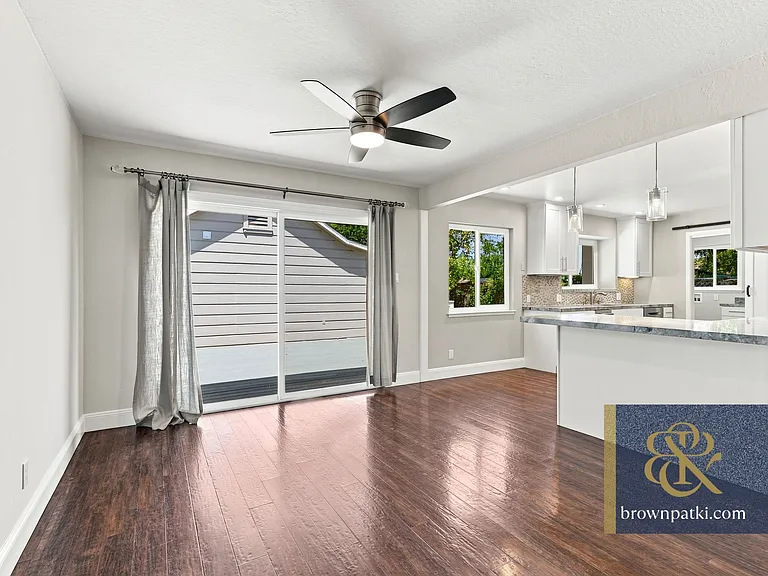 1042 Madison Ave — Photo 5