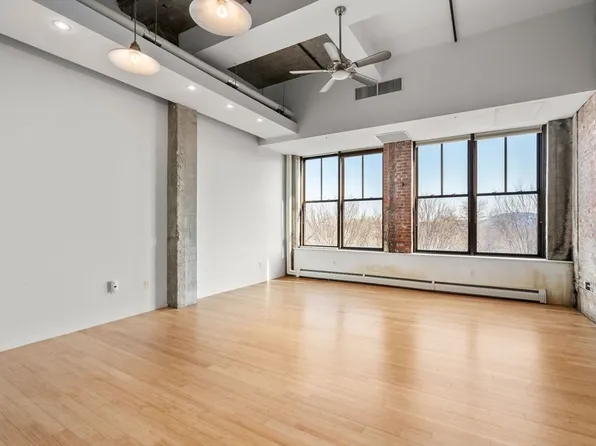 156 Porter St APT 353, East Boston, MA 02128