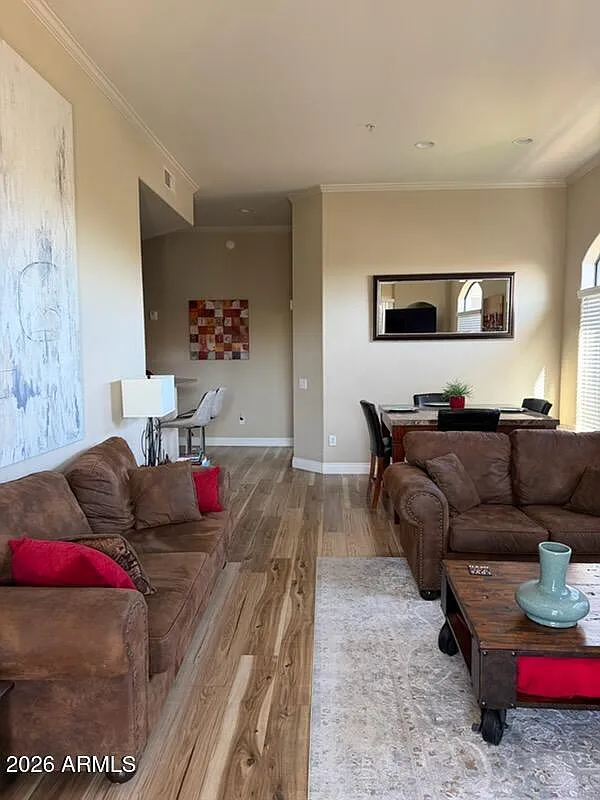 2 bed, 1234 sqft, $2,300 — Photo 3
