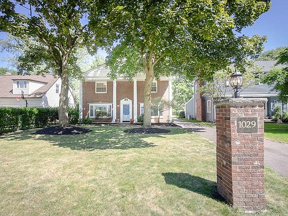 2nd image of 1029 Homeland Dr