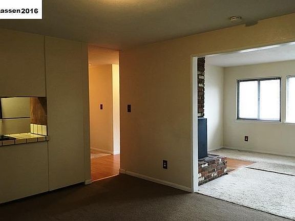 5th image of 704-565 Bangham Ln