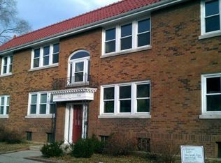 1322 12th St APT 3, Rockford, IL 61104