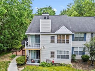 2002 Stoney Run Cir, Broadview Heights, OH 44147