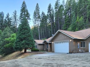 370 Roundy Rd, Weaverville, CA 96093