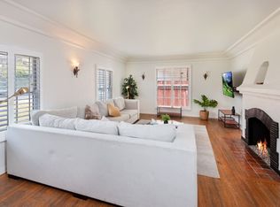 469 S Robertson Blvd #ID1042820P, Beverly Hills, CA 90211