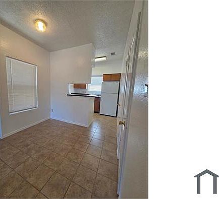 4th image of 2423 W Slaughter Ln APT D
