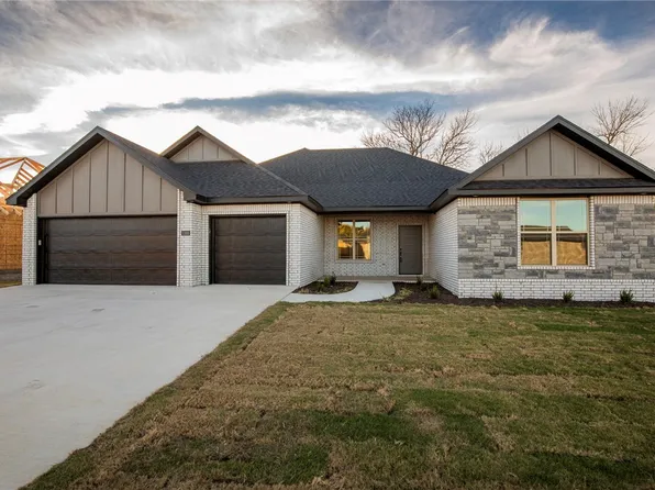 1103 Torrey Pines Rd, Cave Springs, AR 72718