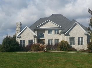 6805 Ohio Canal Ct NW, Canal Winchester, OH 43110