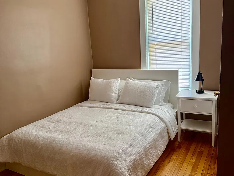 839 Aurora Ave #1 — Photo 7