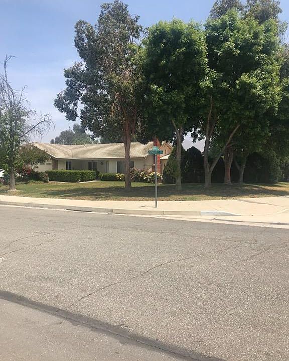 2nd image of 1509 Cedarhill Dr