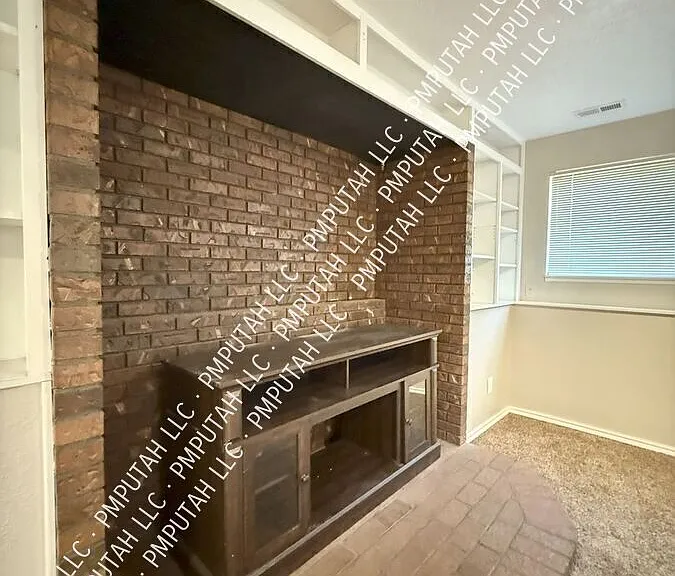 1602 E 2550 N — Photo 30