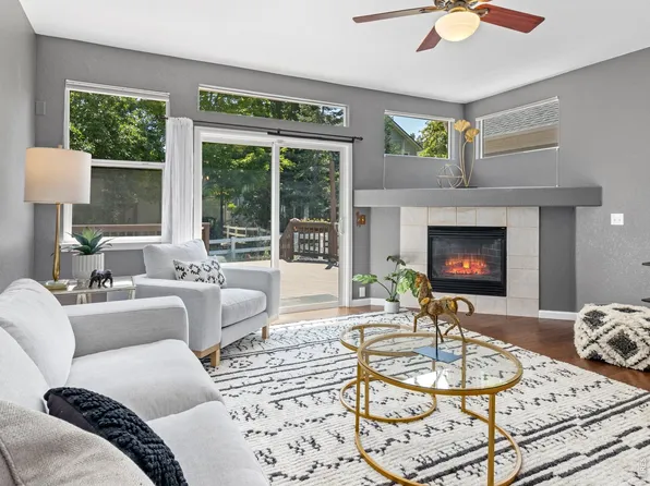 1702 Sicily Dr, Longmont, CO 80503