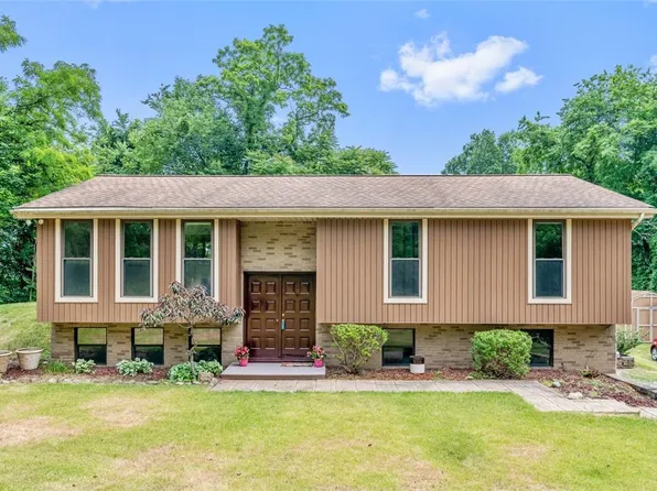 137 Hilltop Ln, Sewickley, PA 15143