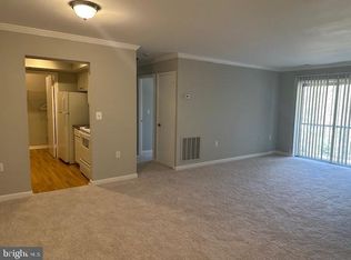 18334 Streamside Dr APT 302, Gaithersburg, MD 20879