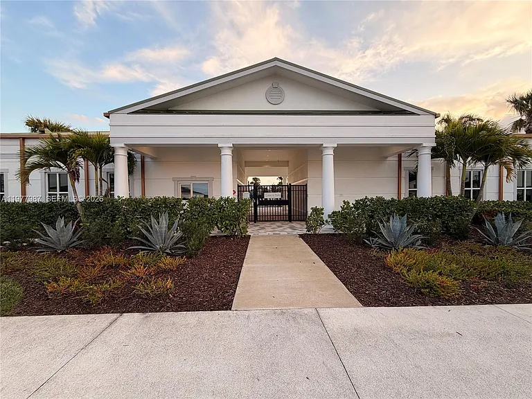 12422 SW Rimini Way — Photo 45