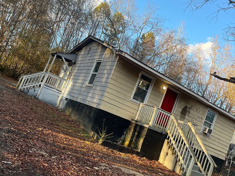 1st image of 522 Queens Ct