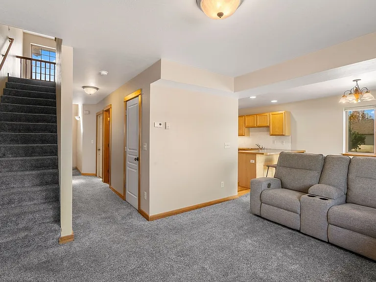 4006 Broadwater Ct — Photo 5