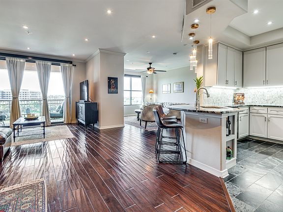 3rd image of 330 Las Colinas Blvd #1016