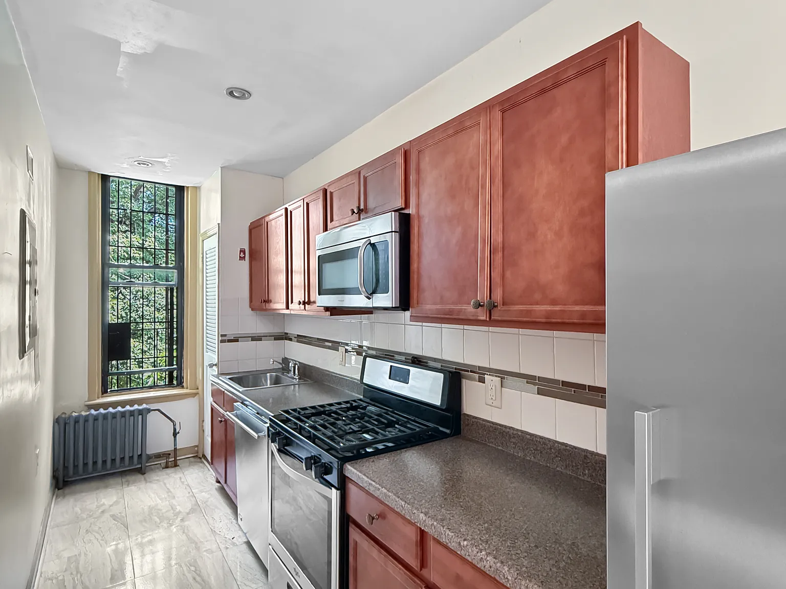 521 Chauncey Street — Photo 3