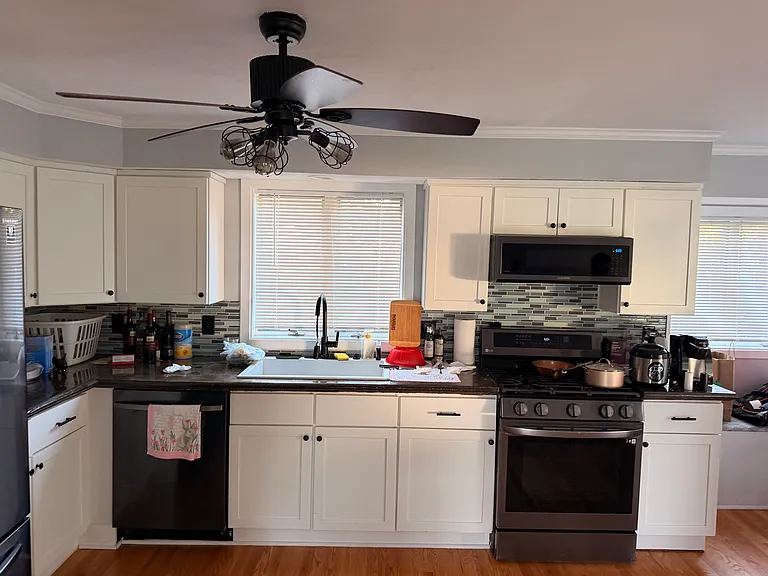 37 Isabelle Dr — Photo 11