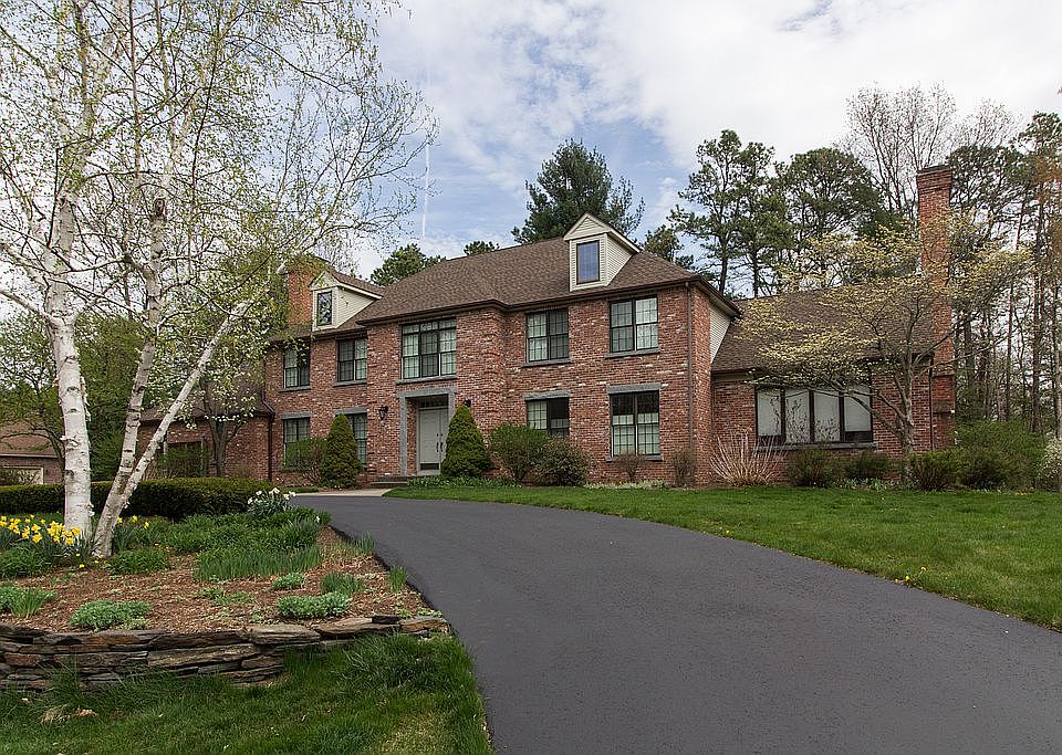 2nd image of 79 Ashford Rd
