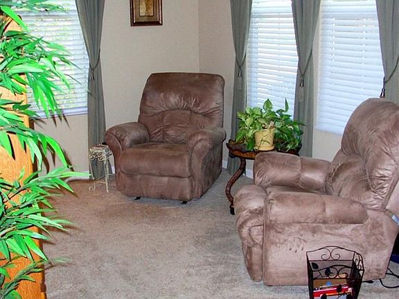 3rd image of 2090 Knights Ferry Dr