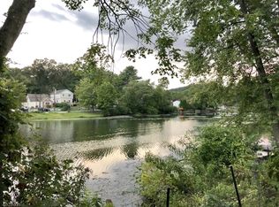 45 Lakeside Ave, Haskell, NJ 07420