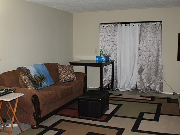 5th image of 1600 Alexandria Ct SE #1600
