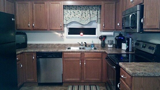 4th image of 353 Shady Glen Cir