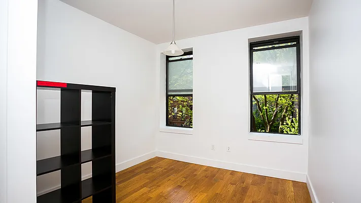Rented by Nooklyn NYC LLC | media 15