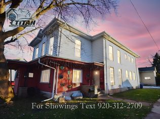 217 W Irving Ave #A, Oshkosh, WI 54901