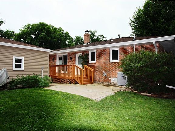 4th image of 5421 NW 64th Pl
