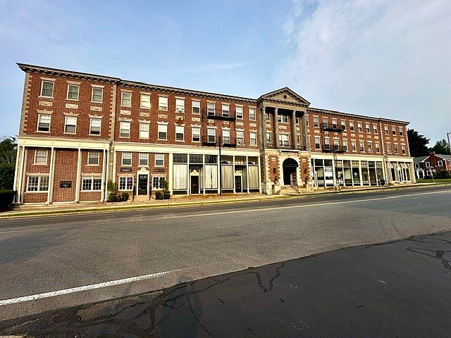1st image of 354 N Main St APT 206