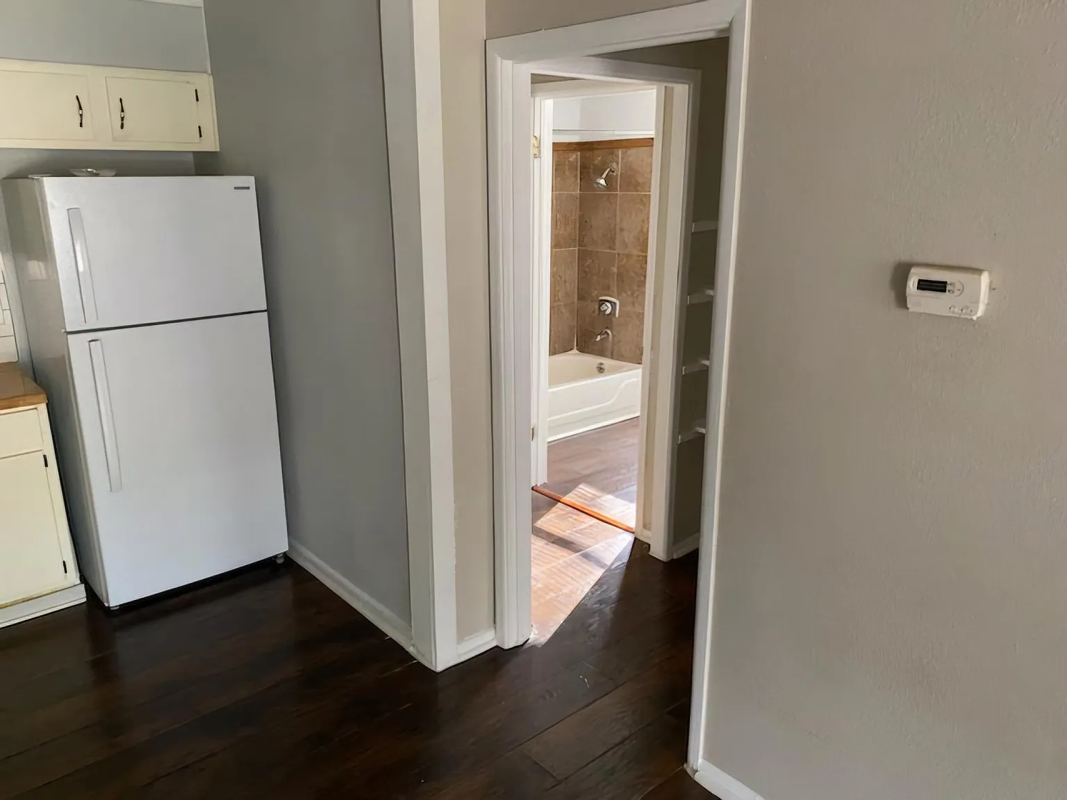 1 bed, 775 sqft, $1,050 — Photo 3