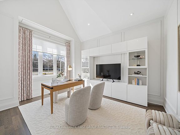 4th image of 93 Colston Ave