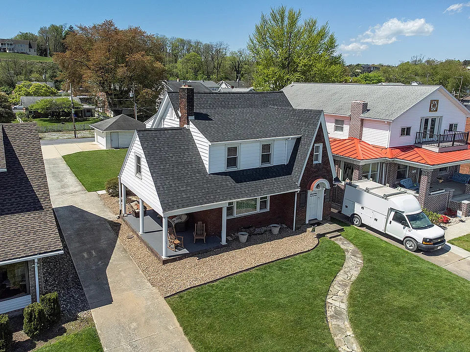 406 N Front St