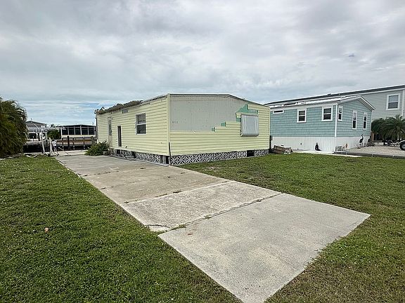 3rd image of 2933 York Rd