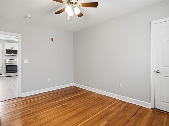 5th image of 188 Division St #2F