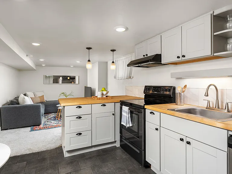 5025 NE 6th Ave #B — Photo 13