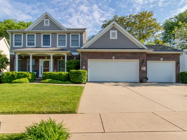 5 Tangle Oaks Ct, Bloomington, IL 61705