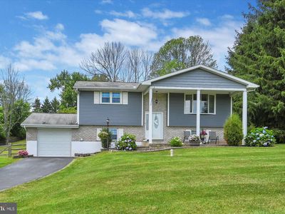 272 Pine Forge Rd, Douglassville, PA, 19518
