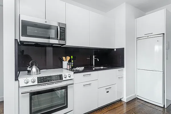 Rented by Bridgeline Property Management, LLC | media 36