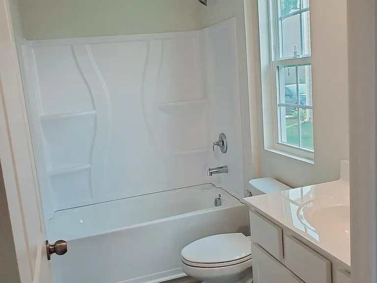 1200 Roundhill Ct — Photo 7